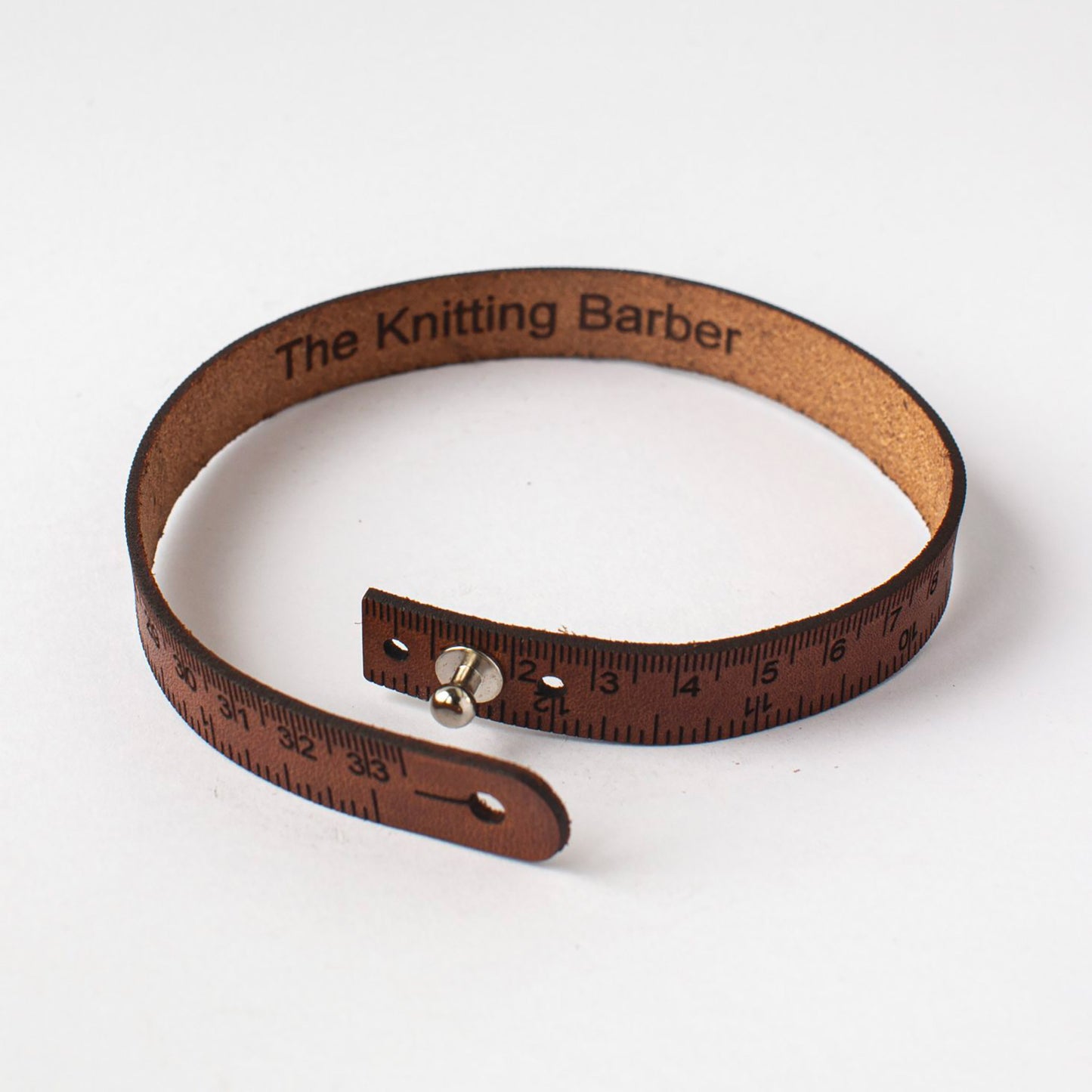 Bracelet mètre (Ruler) en cuir The Knitting Barber coloris Tan
