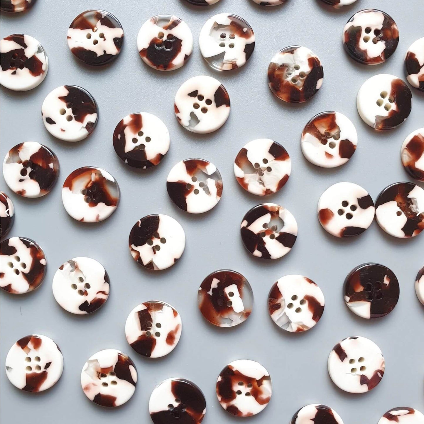 Boutons Pigeon Wishes, modèle Wuthering, diamètre 15mm