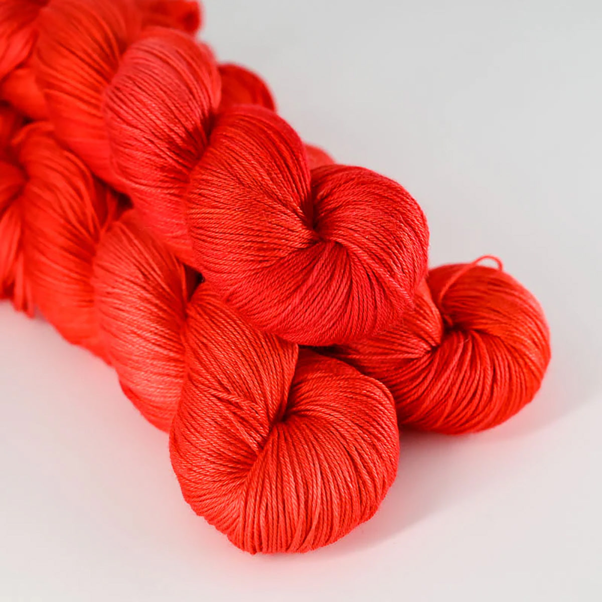 Echeveaux de Pure Silk de Sysleriget coloris Wild Poppy