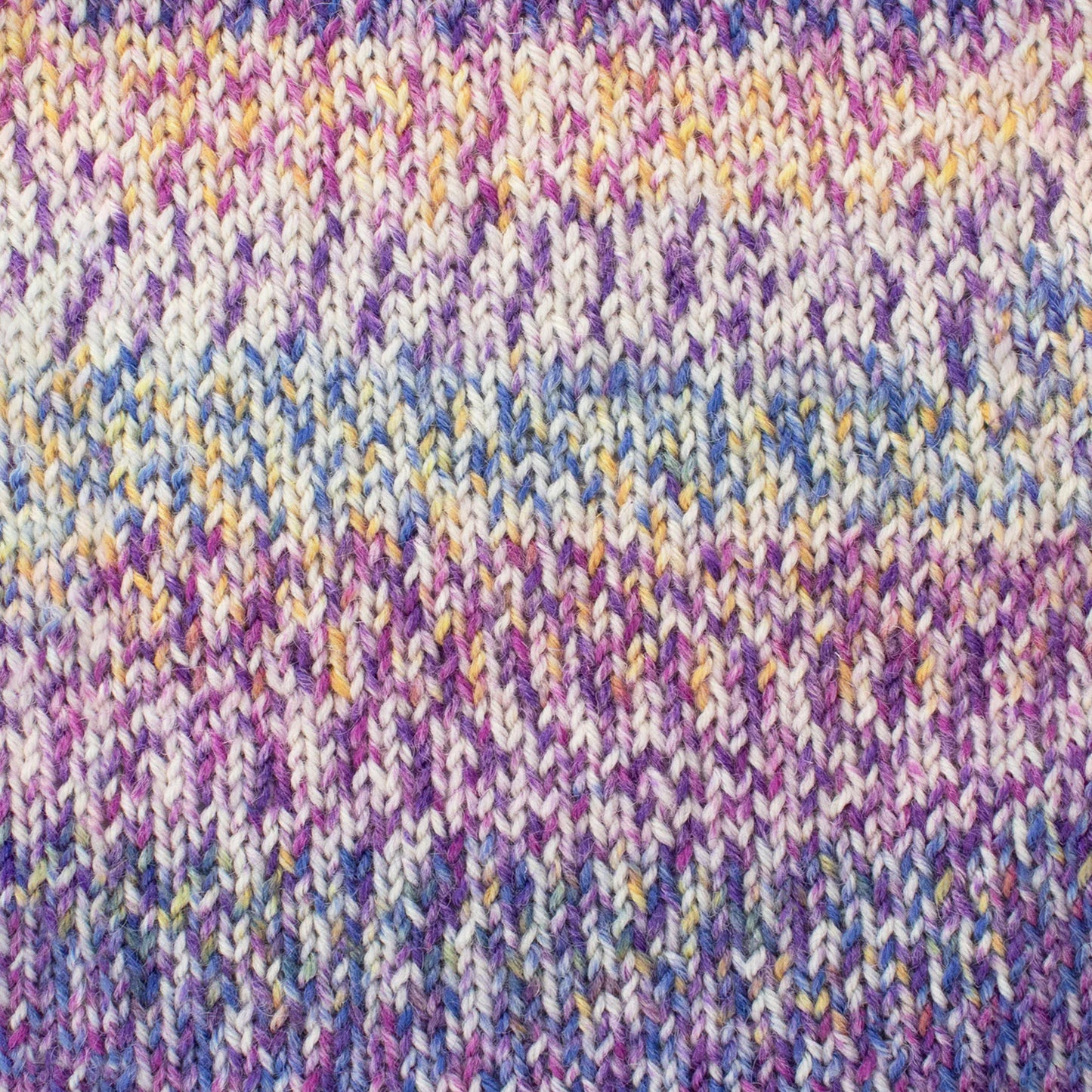 Signature 4ply de West Yorkshire Spinners (WYS) coloris 1244 Purple Emperor