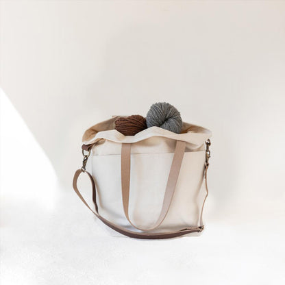 Présentation du sac en toile avec anses en cuir Crossbody de Twig&Horn en coloris Natural (crème)