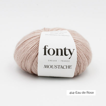 Une pelote de Moustache de Fonty coloris Eau de Rose