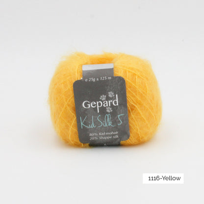 Une pelote de Kid Silk 5 de Gepard Garn dans le coloris Yellow (jaune soleil)