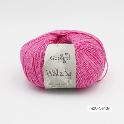 Une pelote de Wild & Soft de Gepard Garn coloris Candy