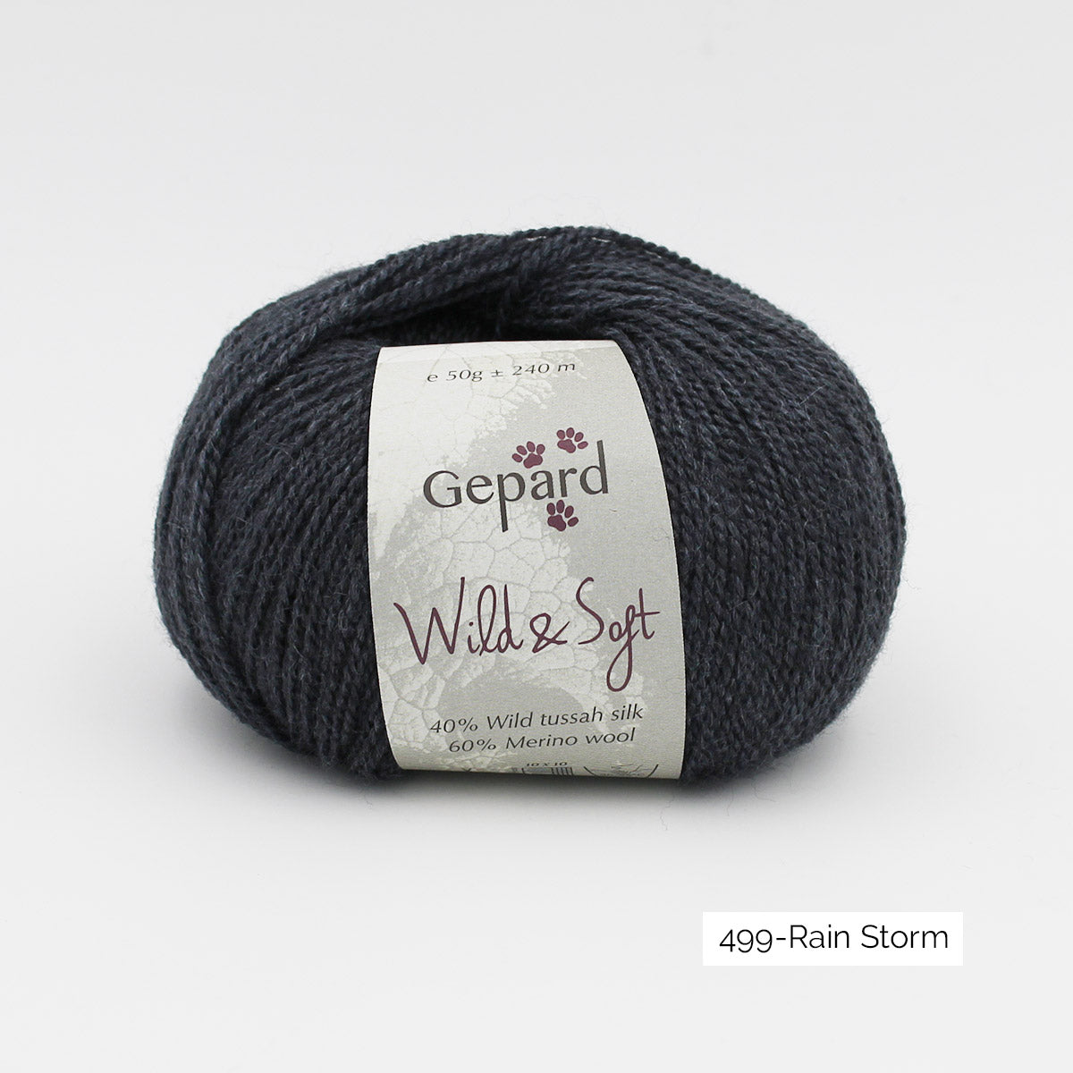 Une pelote de Wild & Soft de Gepard Garn, coloris Rain Storm (anthracite)