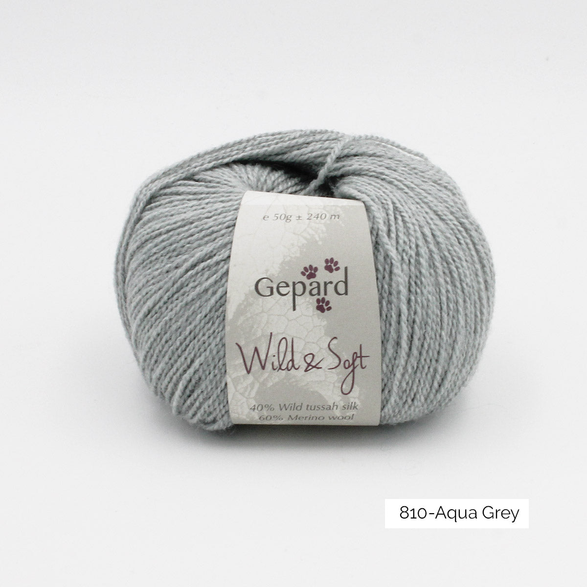 Une pelote de Wild & Soft de Gepard Garn coloris Aqua Grey