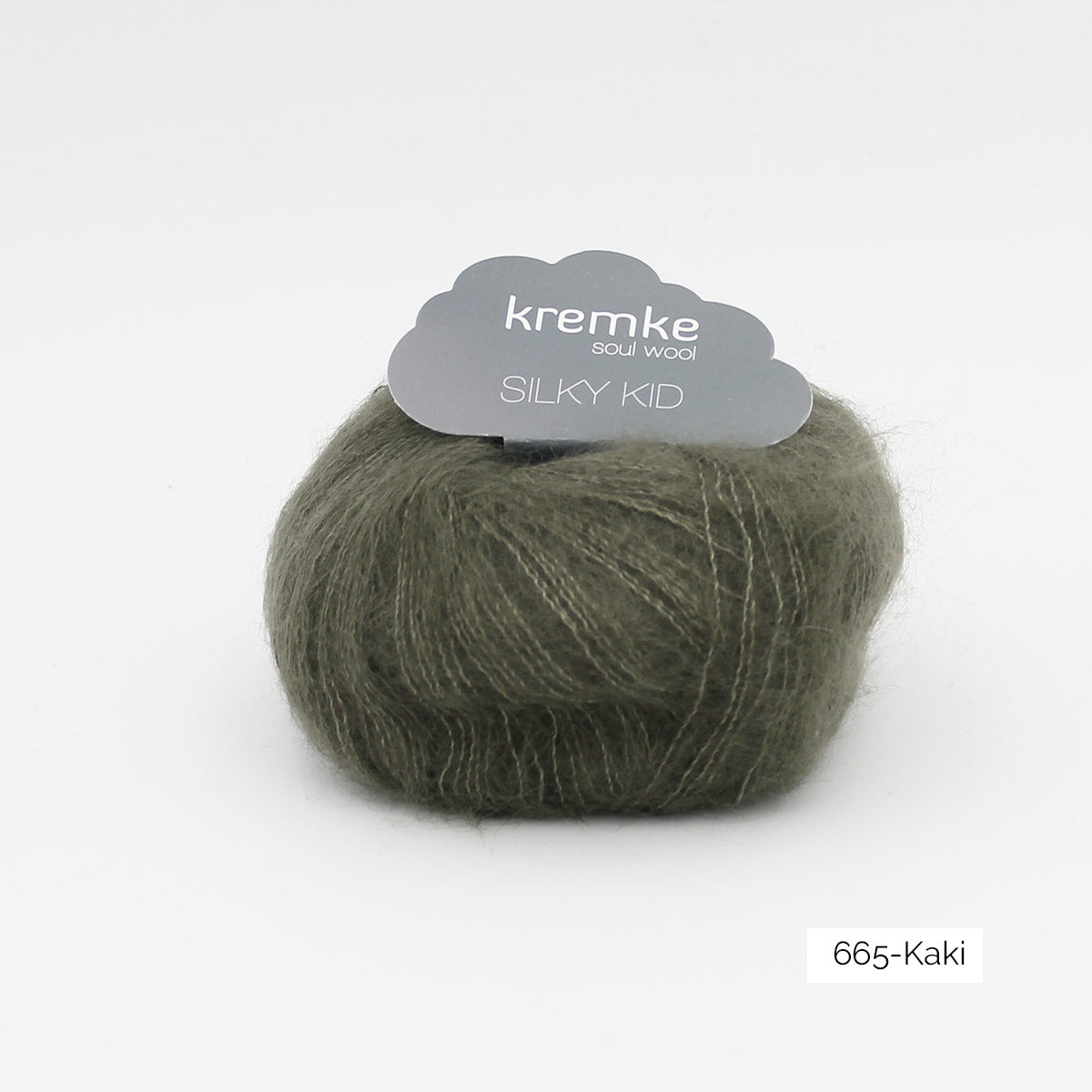 Une pelote de Silky Kid de Kremke coloris Kaki