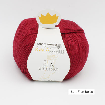 Une pelote de Regia Premium Silk coloris Framboise