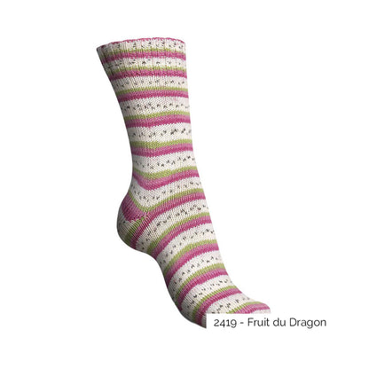 Exemple d'une chaussette tricotée avec le coloris Fruit du Dragon de la gamme Tutti Frutti Cotton de Regia