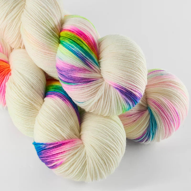 Echeveaux de Sock de Sysleriget, coloris Rainbow Blaze