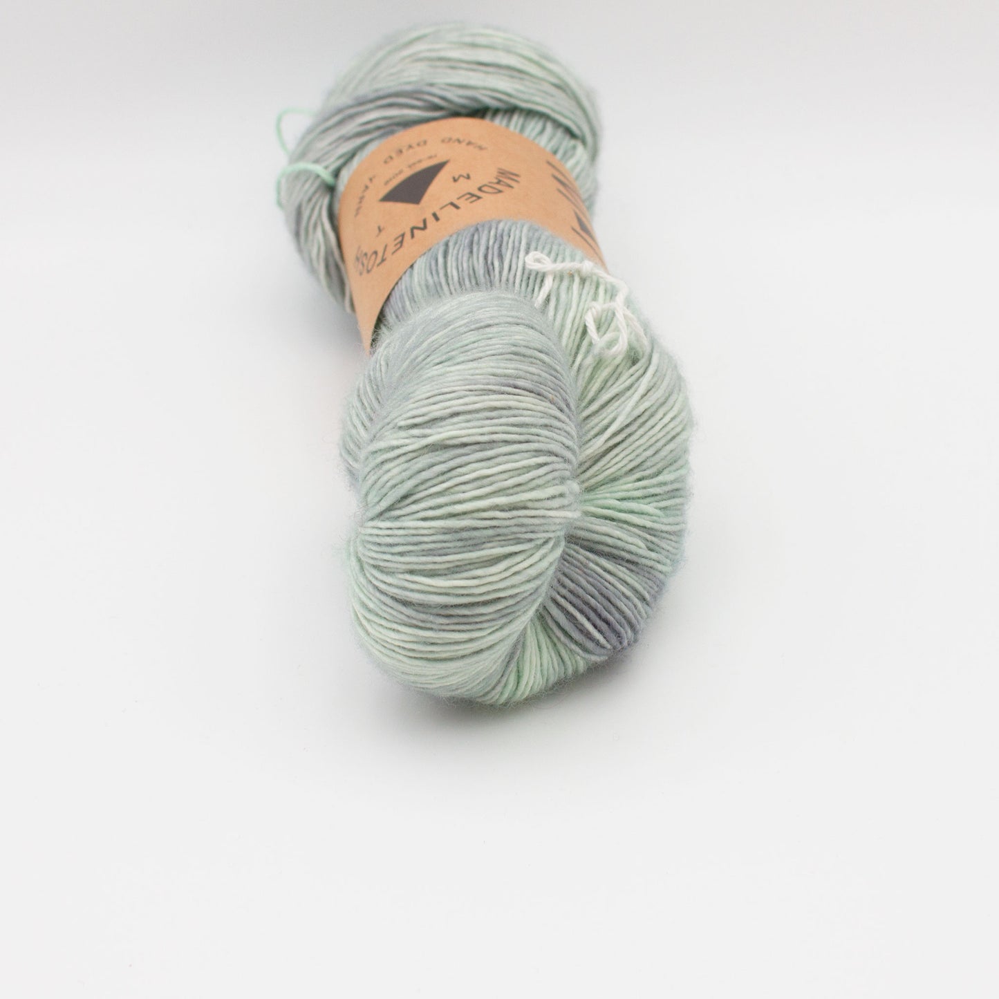 Echeveau de Tosh Merino Light de MadelineTosh coloris Celadon