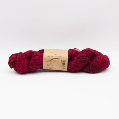 Echeveau de Tosh Merino Light (TML) de Madeline Tosh coloris Tart