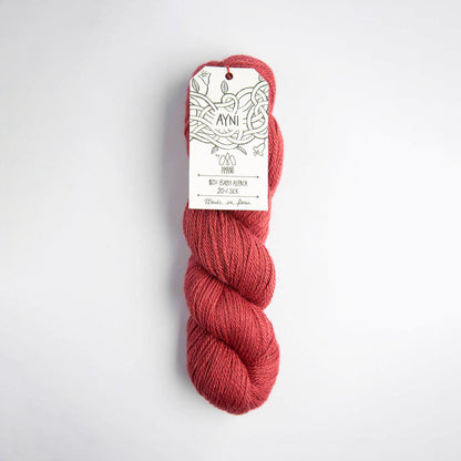 Echeveau de Ayni de Amano Yarns coloris 5016 Red Apple