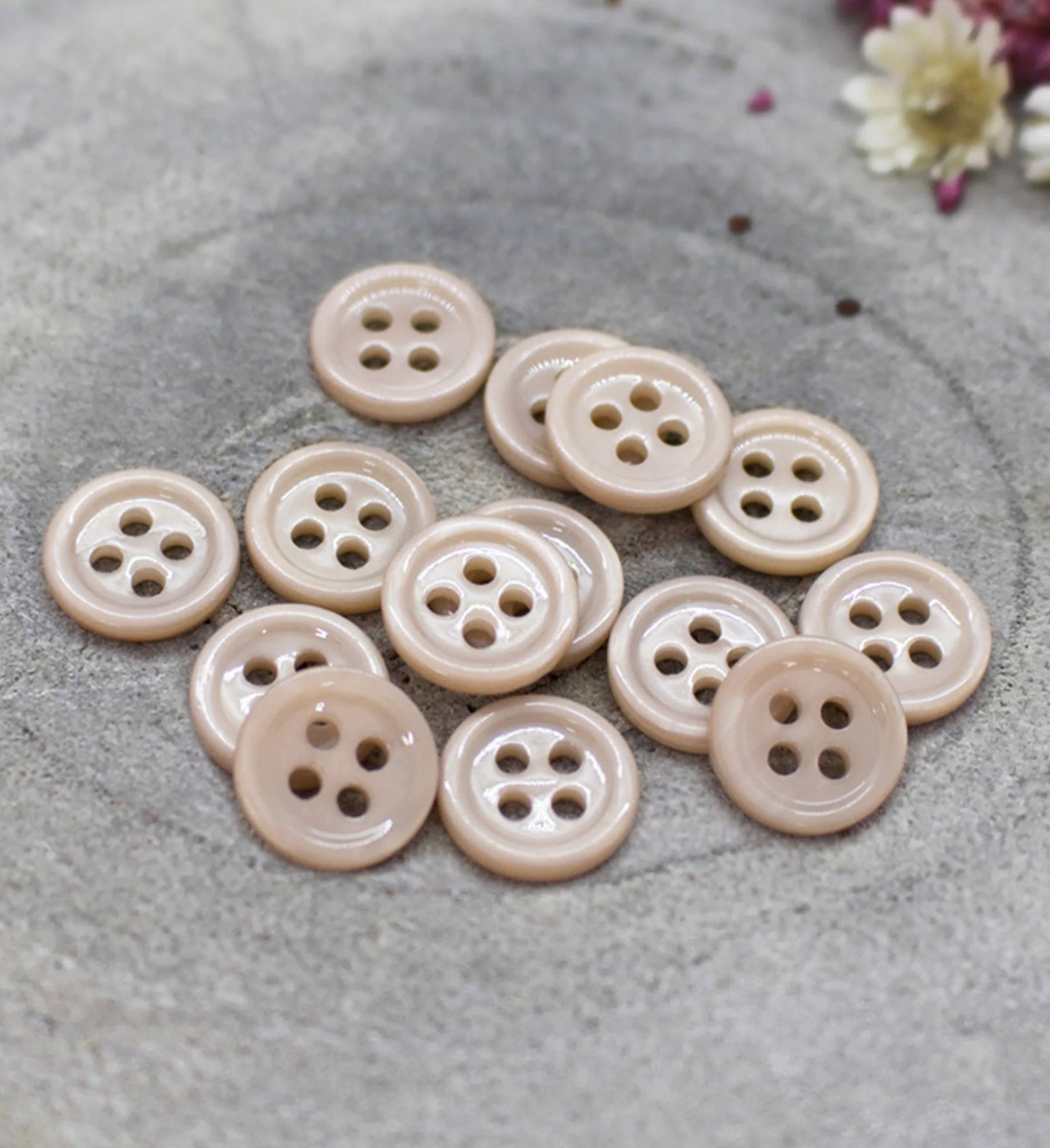 Boutons Bliss d'Atelier Brunette, coloris Blush