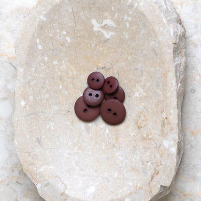Boutons Classic Matte d'Atelier Brunette coloris Rust / Crispy Brownie
