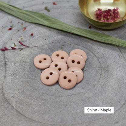 Boutons Classic Shine d'Atelier Brunette coloris Maple / Sandy Sand