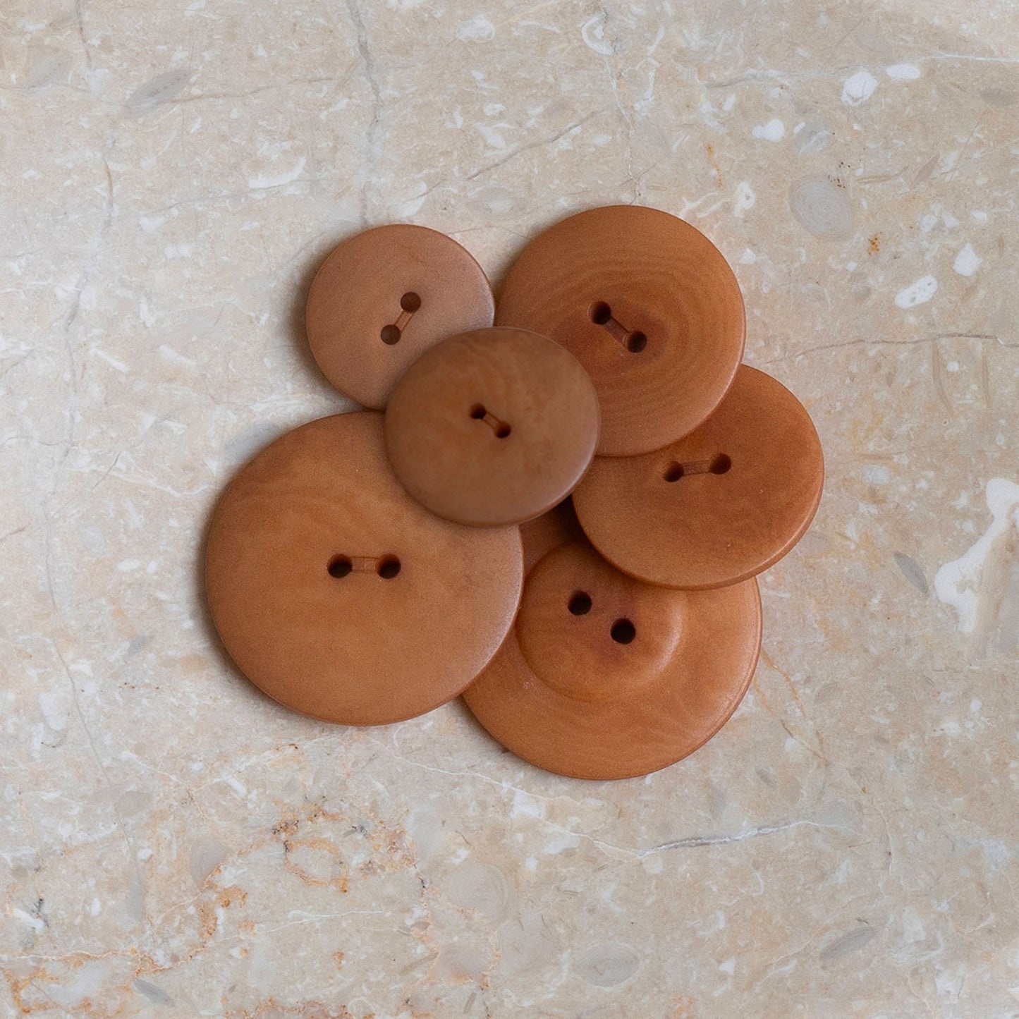 Boutons Palm d'Atelier Brunette coloris Pecan Pie