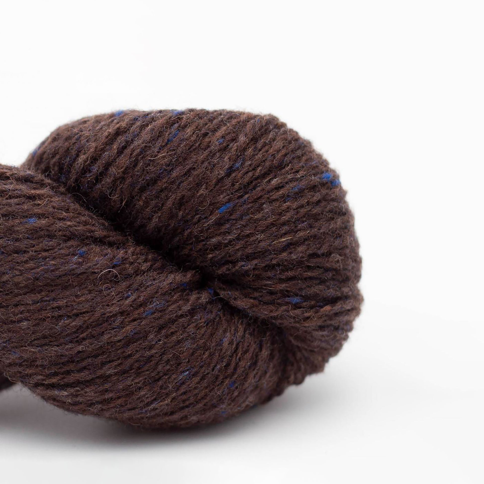 Echeveau de Loch Lomond GOTS de BC Garn coloris 07 Dark Brown