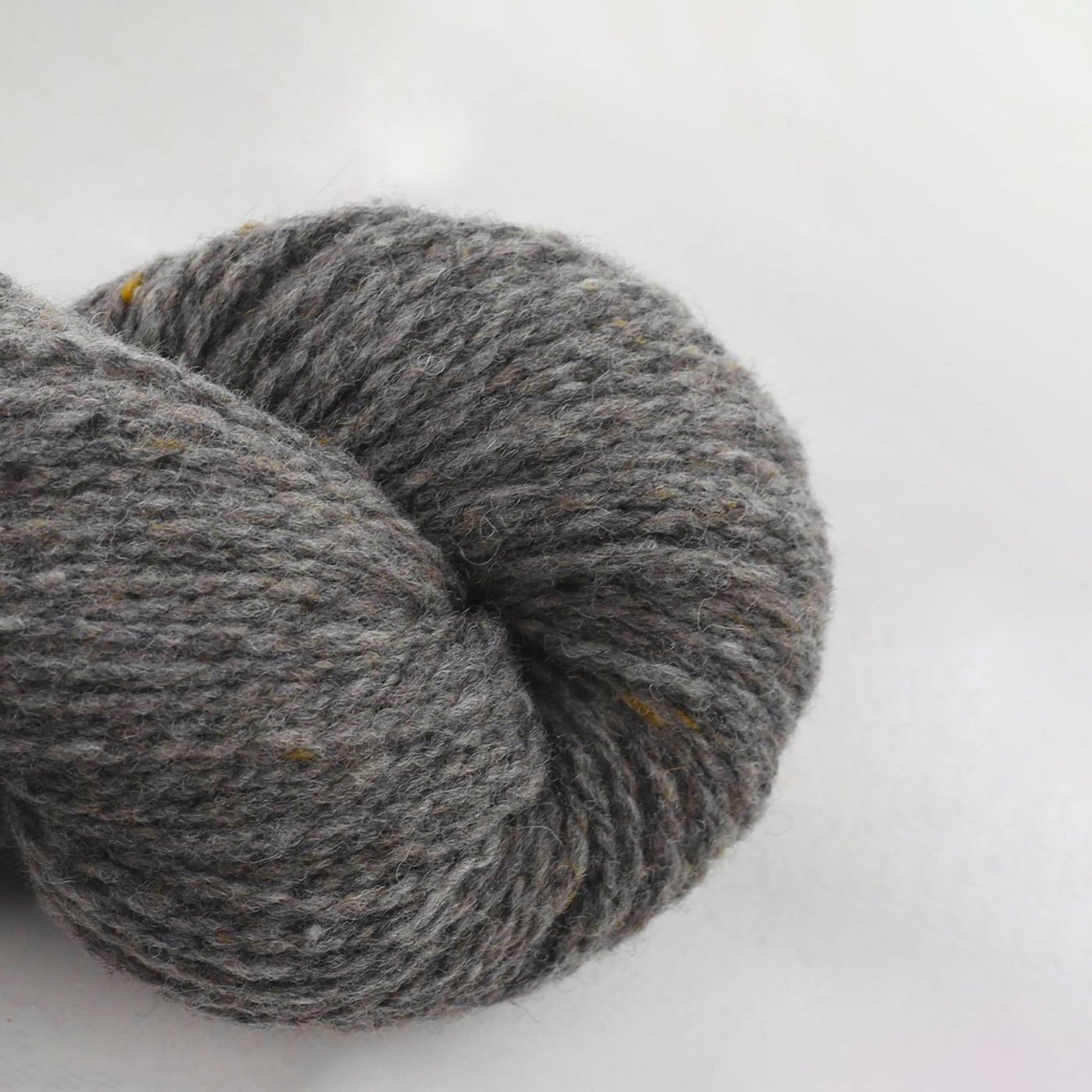 Echeveau de Loch Lomond GOTS de BC Garn coloris 08 Mud