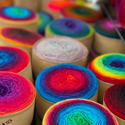 Snek Gradient - Bilum Yarns