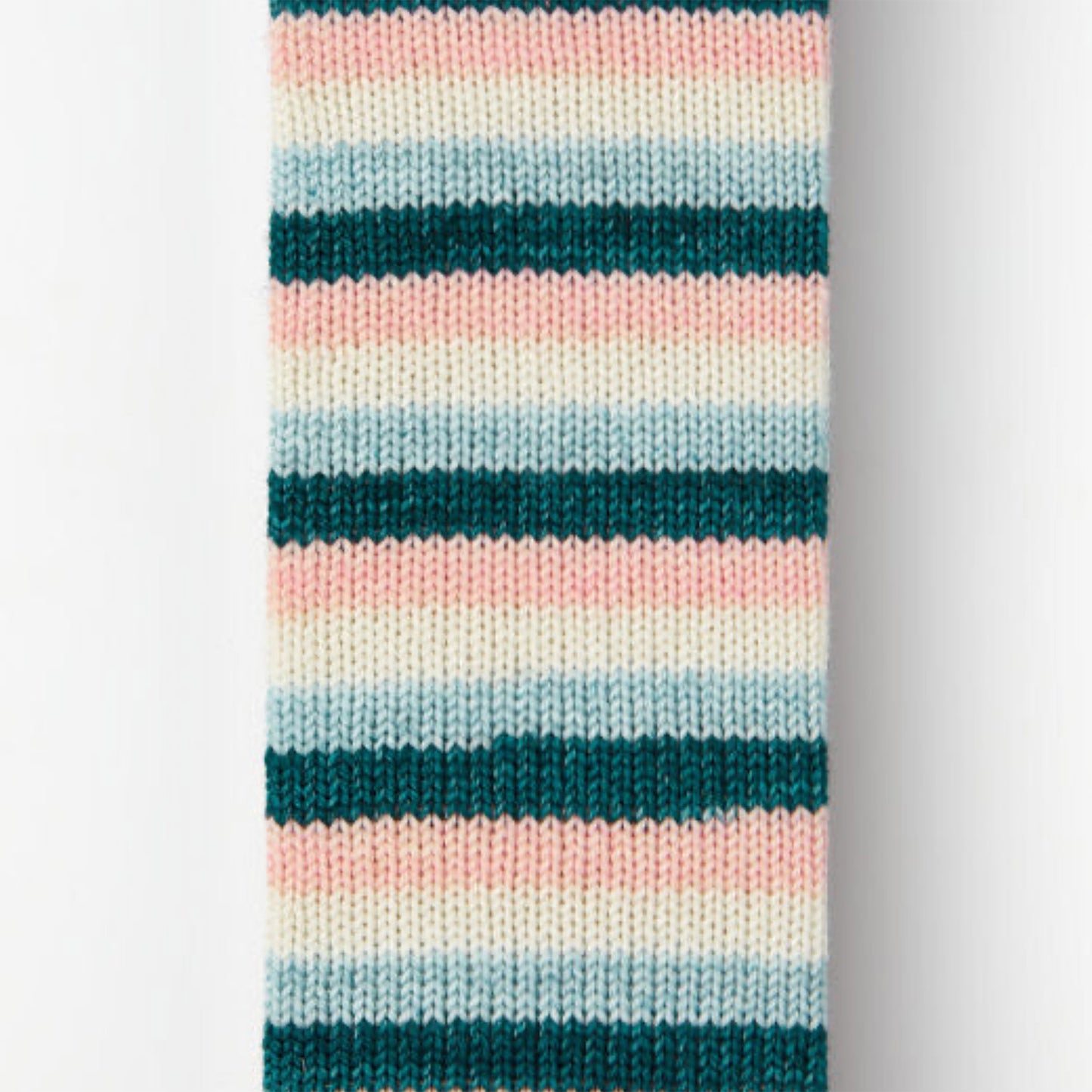 Laine à chaussettes autorayante Fingering 85/15 Le Bruit des Aiguilles coloris Chaque Seconde de Chaque Minute