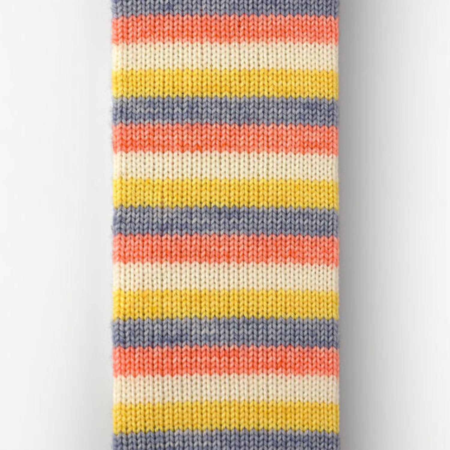 Laine à chaussettes autorayante Fingering 85/15 Le Bruit des Aiguilles coloris Little Miss Sunshine