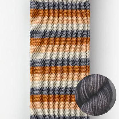 Kit de laine à chaussettes Le Bruit des Aiguilles, coloris This Time Tomorrow / mini Gris