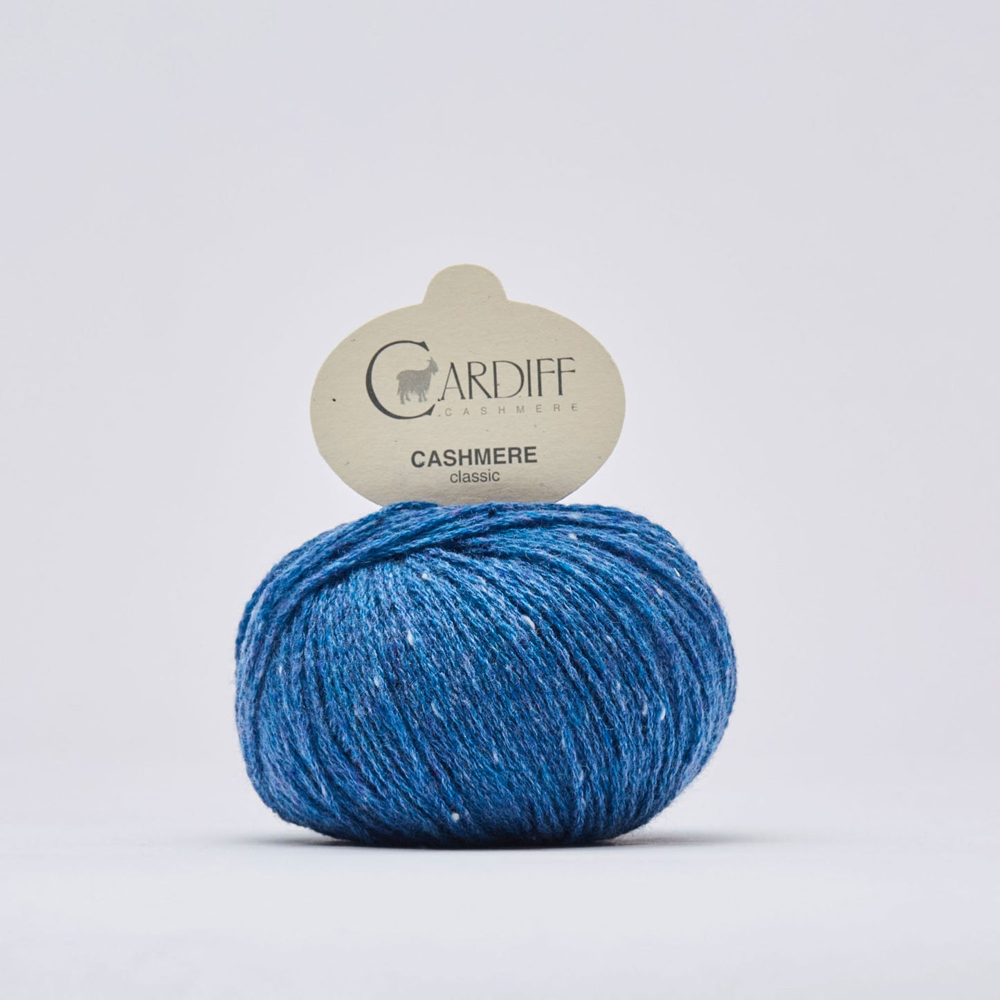 Pelote de Classic de Cardiff Cashmere coloris 324 Ocean