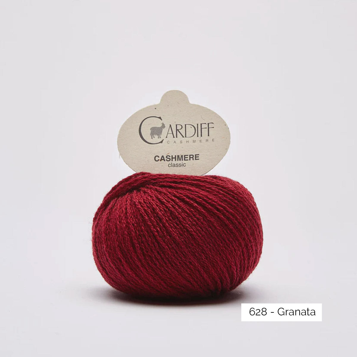 Pelote de cachemire Classic de Cardiff Cashmere coloris 628 Granata (rouge profond)