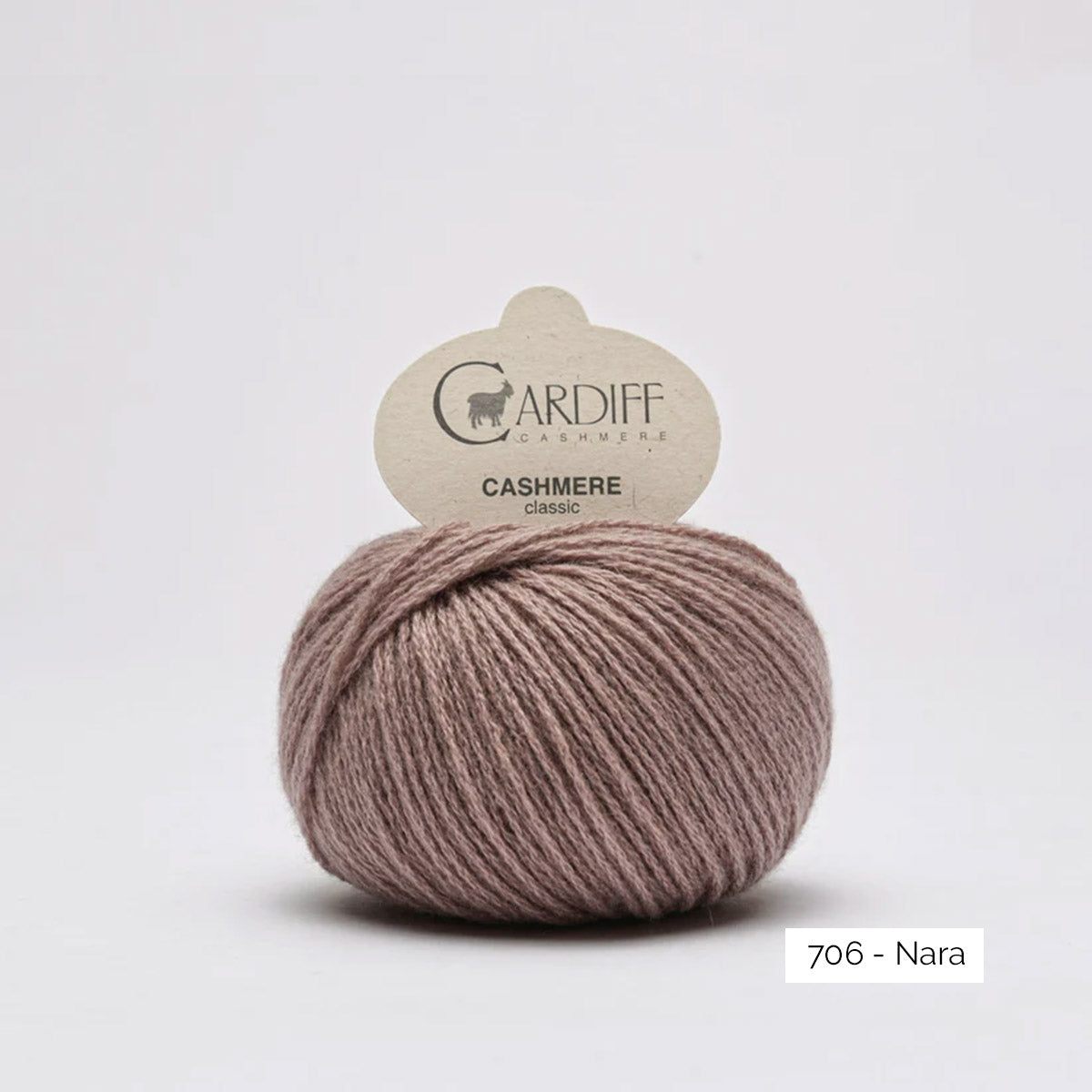 Pelote de cachemire Classic de Cardiff Cashmere coloris 706 Nara (marron glacé)