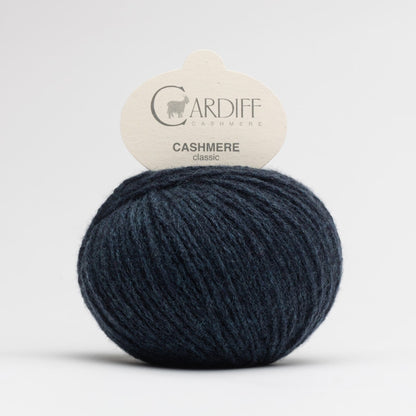 Pelote de Cashmere Classic de Cardiff Cashmere coloris 731 Japan Blue