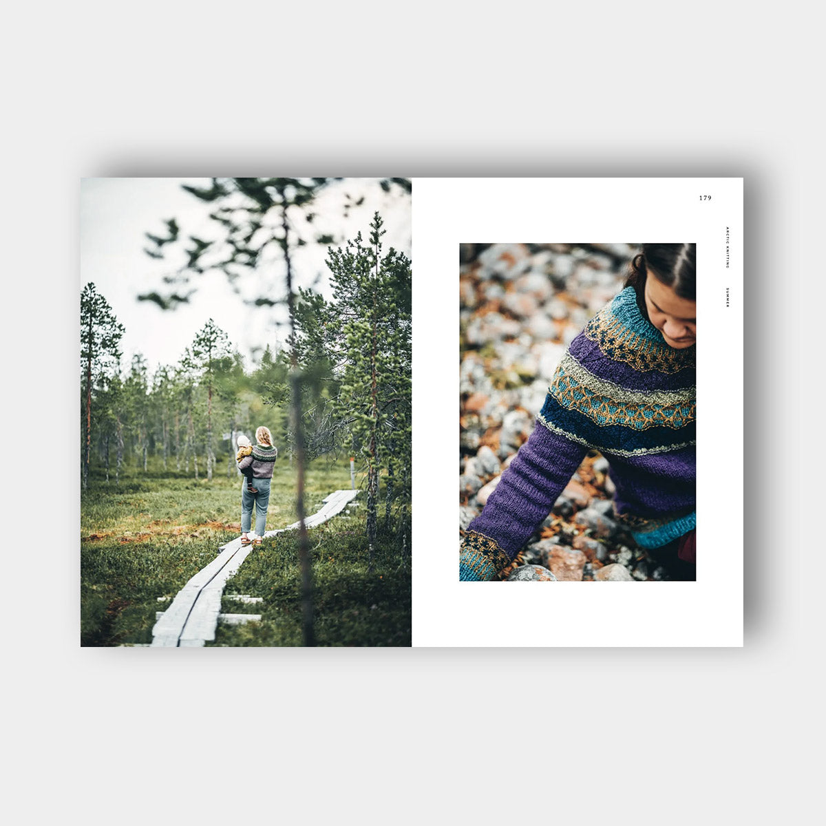 Exemple de double page du livre Arctic Knitting d'Annika Konttaniemi paru chez Cozy Publishing