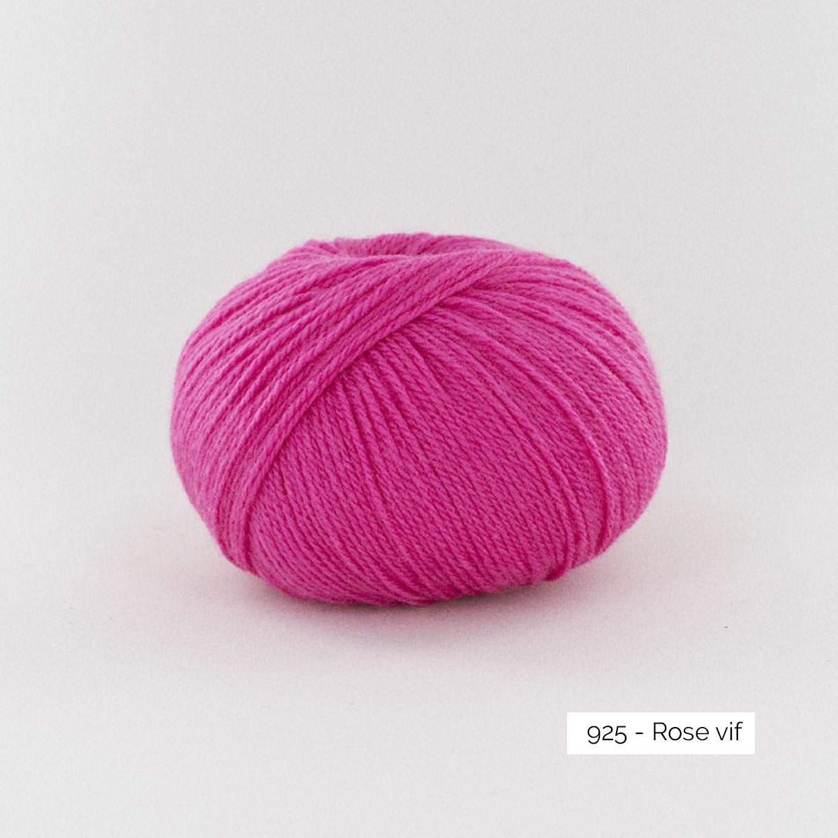 Pelote de mérinos extrafin superwash BB Mérinos de Fonty, coloris 925 Rose Vif