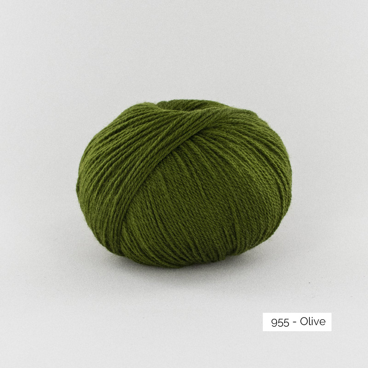 Pelote de mérinos extrafin superwash BB Mérinos de Fonty, coloris 955 Olive