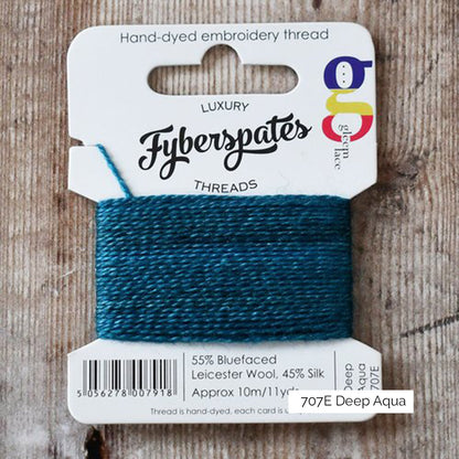 Bobinette de laine à broder BFL et soie Fyberspates coloris 707E Deep Aqua