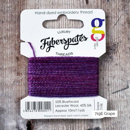 Bobinette de laine à broder BFL et soie Fyberspates coloris 719E Grape