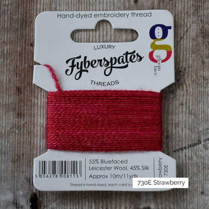 Bobinette de fil à broder laine BFL et soie Fyberspates coloris 730E Strawberry