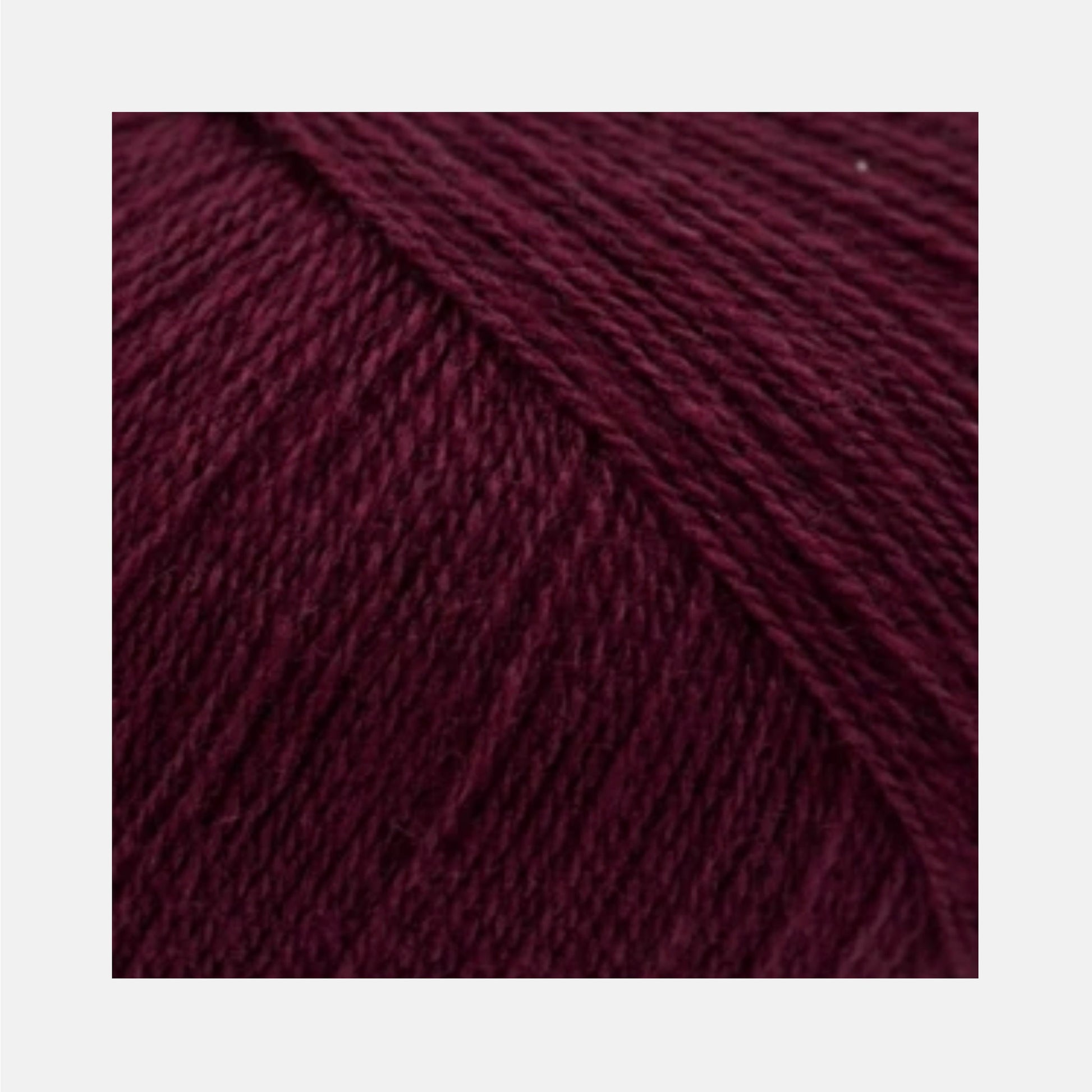 Cashmere Lace de Gepard Garn coloris 425 Midnight Cherry