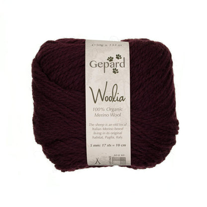 Pelote de Woolia de Gepard Garn coloris 480 Dark Aubergine