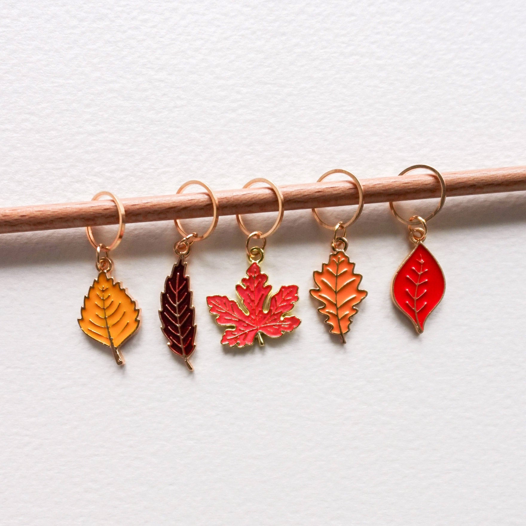 Set d'anneaux marqueurs Hello Kim, modèle 45 Sauter dans les Feuilles (fixes)