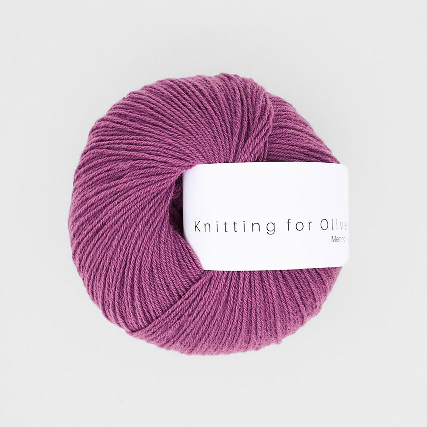 Pelote de Merino de Knitting for Olive (KFO) coloris Blackcurrant Ice Cream