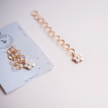 Compte-rangs chaînette Knits by ce, modèle Lys Blanc