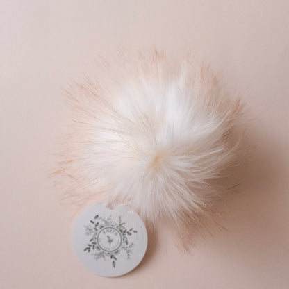 Pompon Fausse Fourrure - Knits by ce