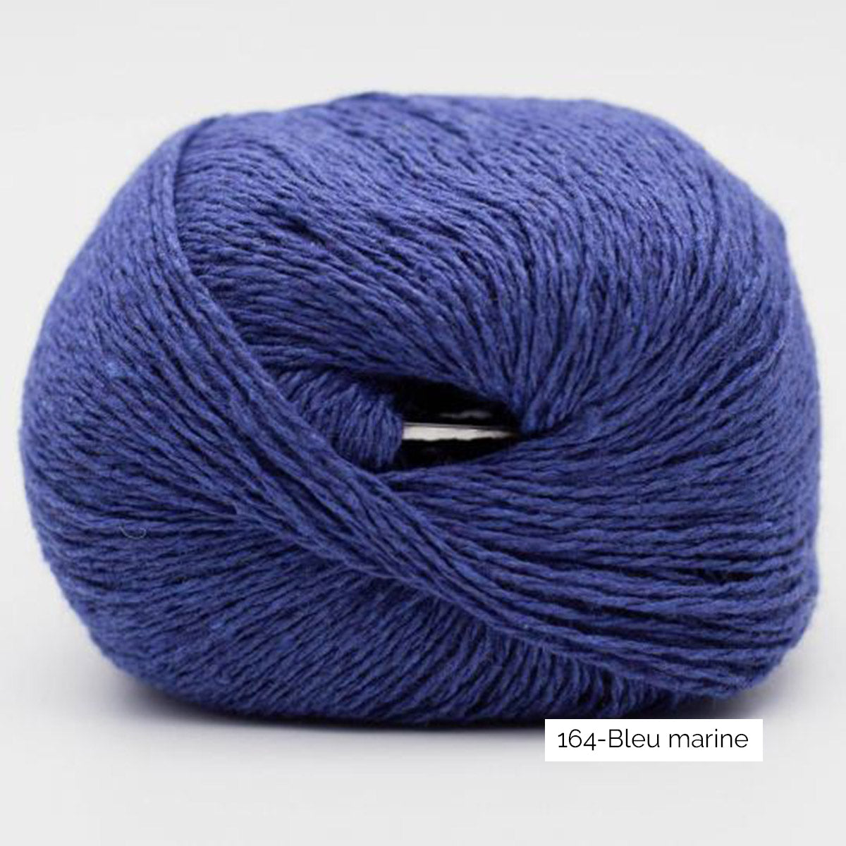 Pelote de coton recyclé Reborn Denim Uni de Kremke Soul Wool, coloris 164 Bleu Marine