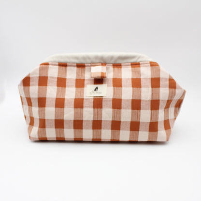 Pochette à projet Bloom de Kuro Neko coloris Orange Grands Carreaux