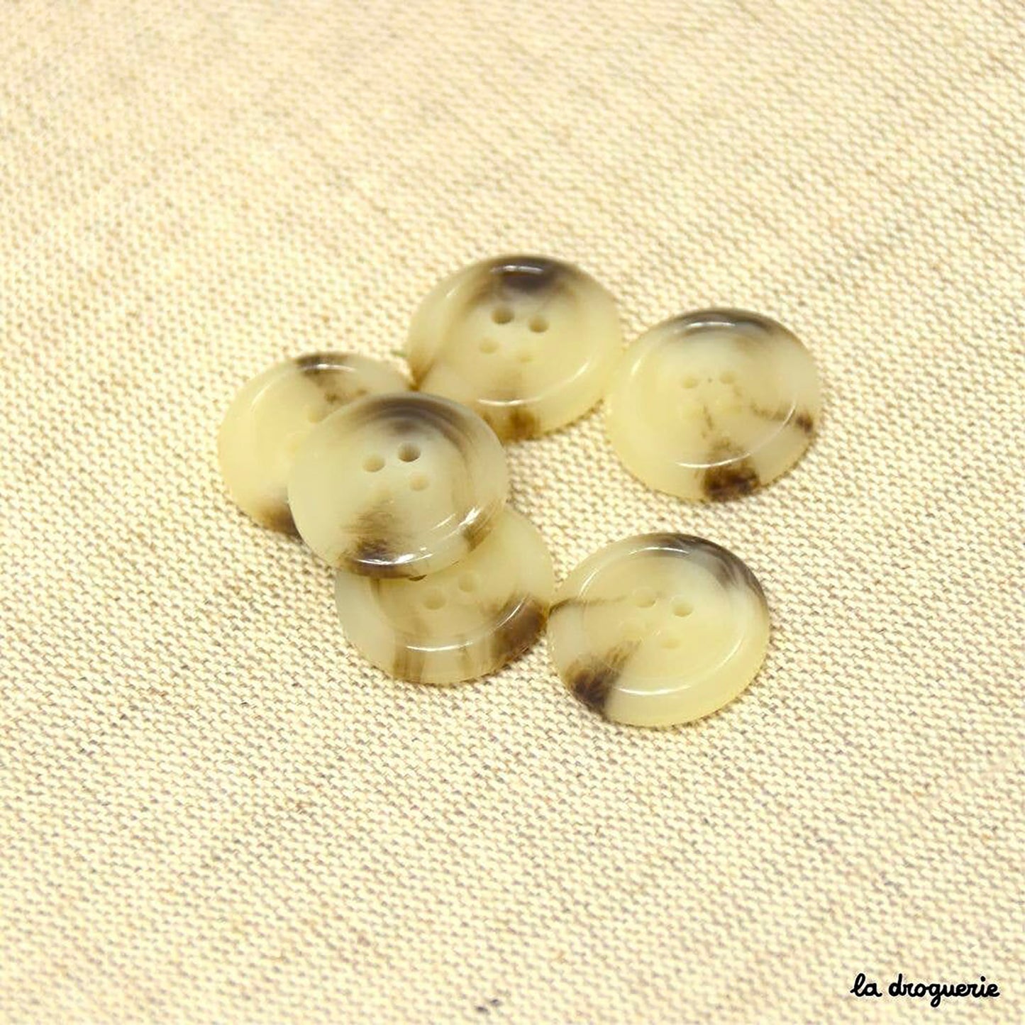 Boutons La Droguerie modèle Gabardine (Beige ; 20mm)