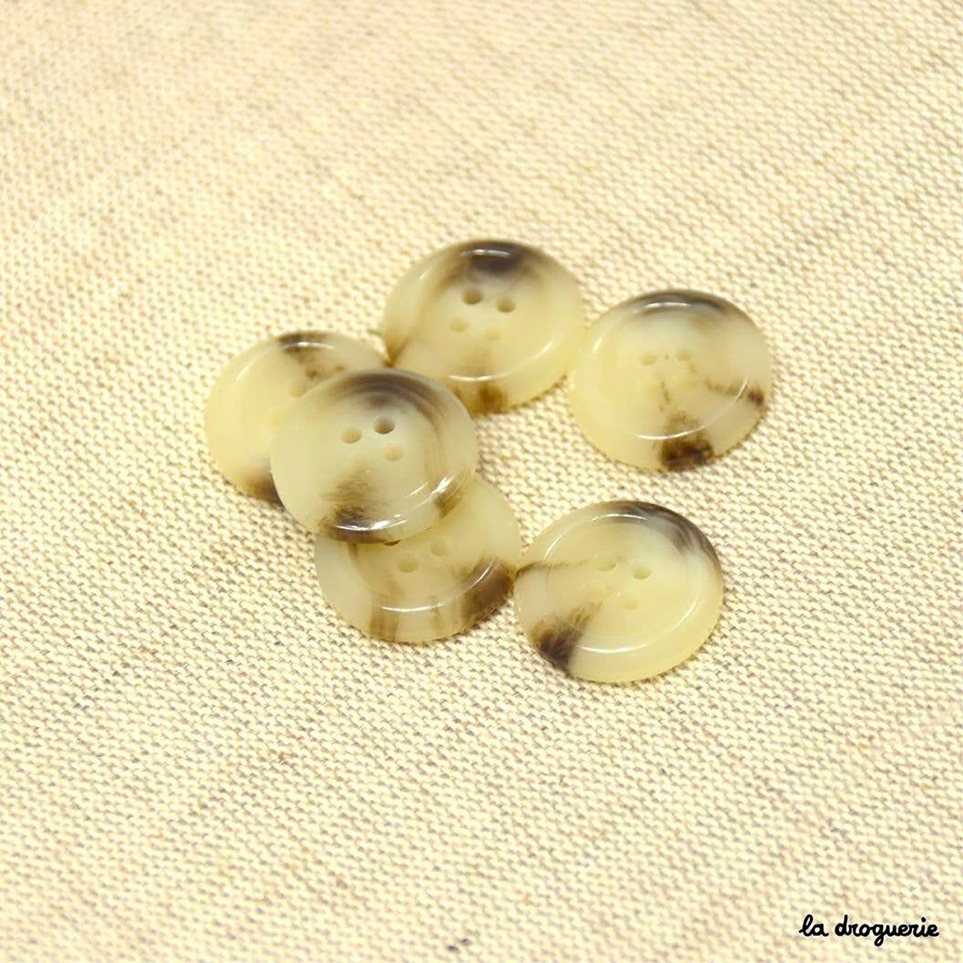 Boutons La Droguerie modèle Gabardine (Beige ; 20mm)