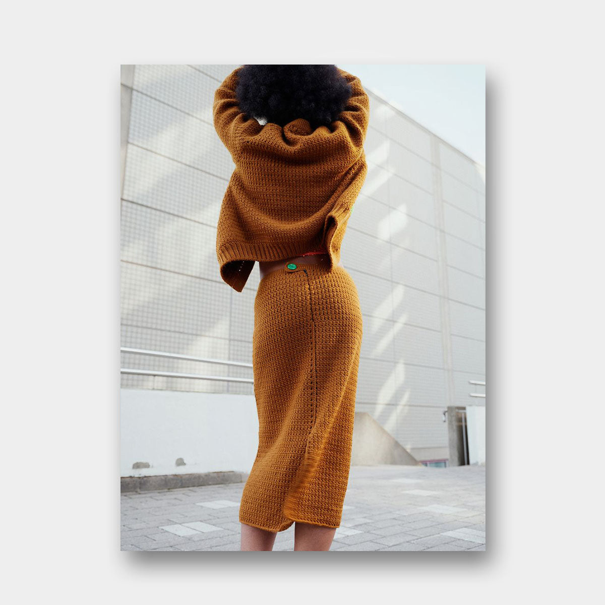 Hook Out! - Molla Mills