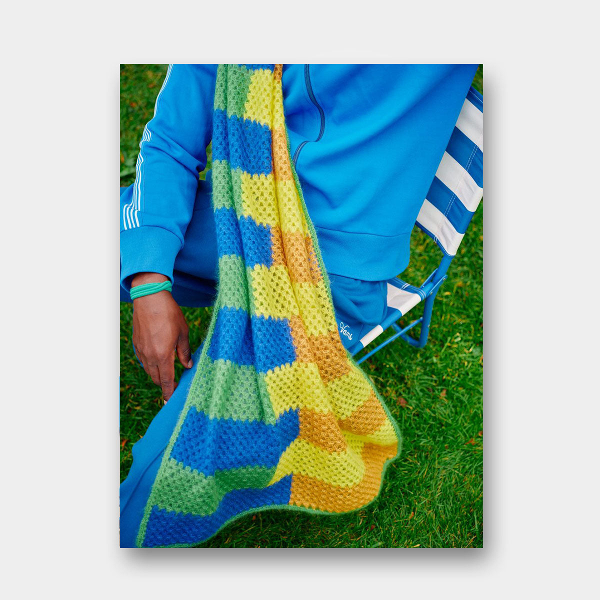 Hook Out! - Molla Mills