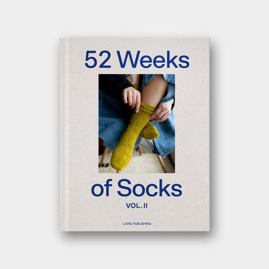 Couverture du livre de tricot 52 Weeks of Socks Volume 2, paru aux éditions Laine Publishing